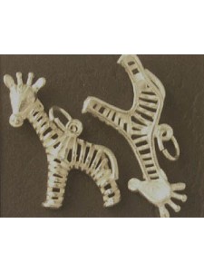 Charm St. Silver Giraffe 1.57gram