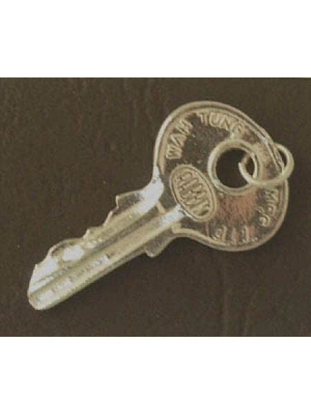 Charm St. Silver Key 3.15gram