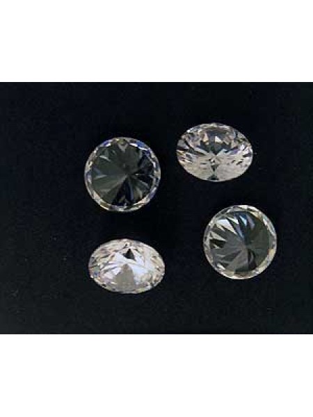 Cubic Zirconia White 7.00mm Round -4pcs