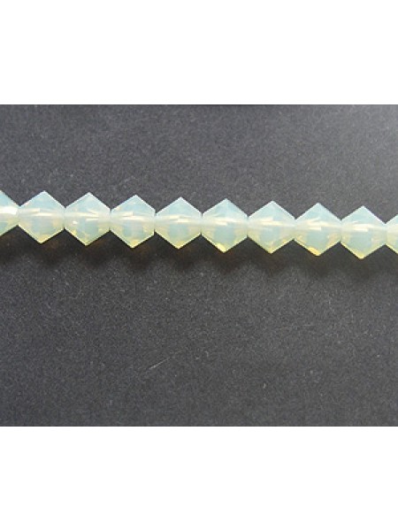 Swar Bi-cone Bead 4mm Chrysolite Opal