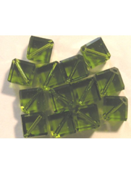 Swar Diagonal Cube 4mm Olivine