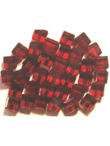 Swar Cube Bead 4mm Siam Red