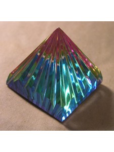 Special Pyramid 30mm Rainbow