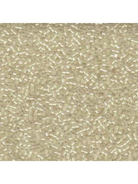 Delica 11-1701 Pale Beige Pe TR AB 7.2g