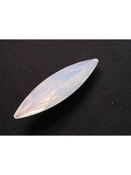 Swar Navette 48x13mm White Opal