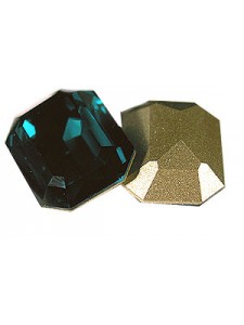 Swar Rect. Stone 18x13mm Emerald F