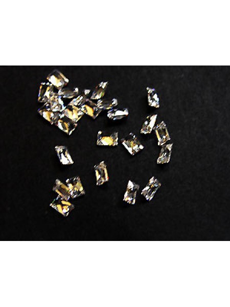 Cubic Zirc.  Baguette 3x2mm White -25pcs