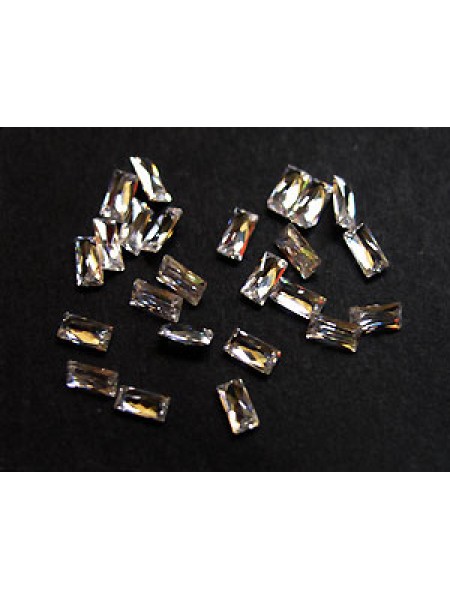 Cubic Zirc. Baguette 4x2mm White -25pcs